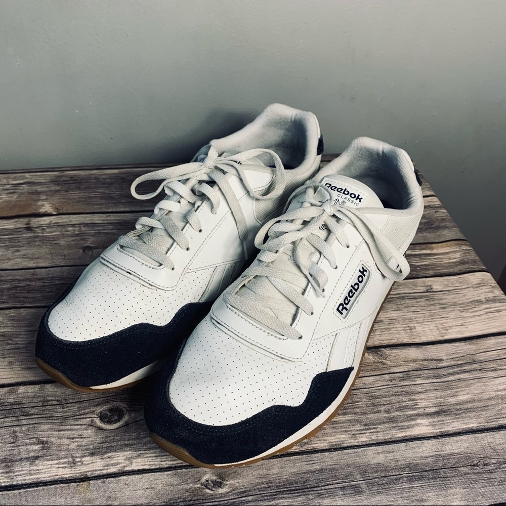 Men’s Classic Reebok White blue Size 13